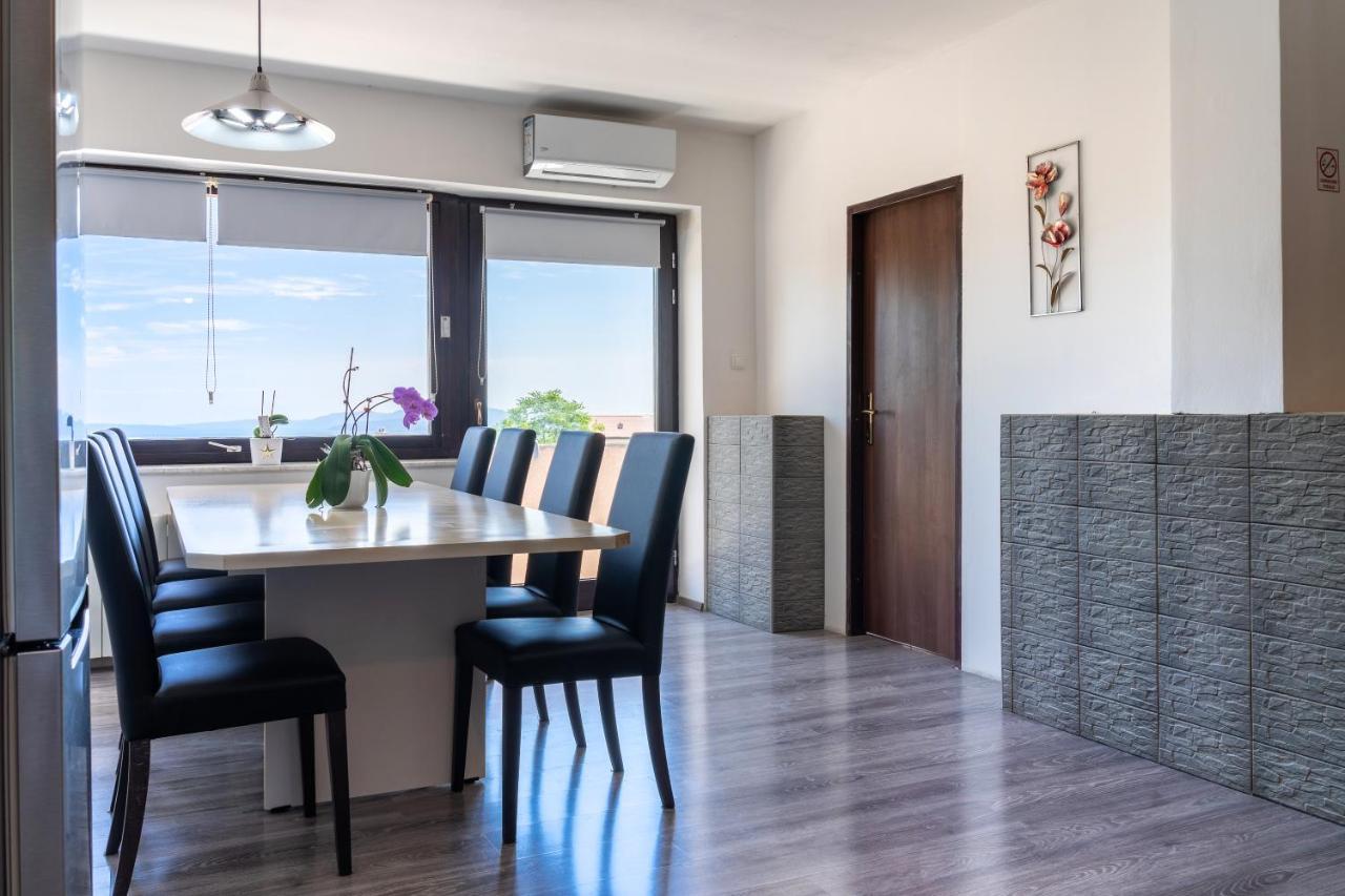 Dakota Apartment 6+2 Kastav Exteriér fotografie